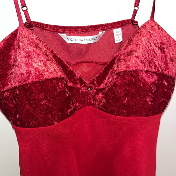 VTG Victoria's Secret Intimate Solid Maroon Babydoll Velvet Top Size M EUC - Picture 2 of 6